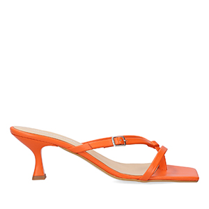 Sandaletten aus orangefarbenem Leder