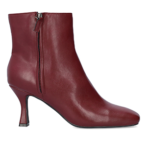 Mid-heel booties in burgundy faux leather
