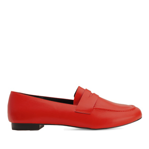 Penny loafer in red faux leather