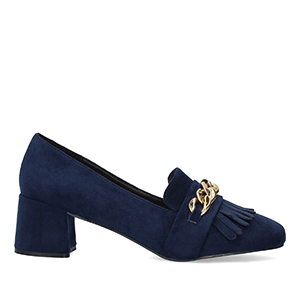 Heeled moccasin in navy coloured faux suede