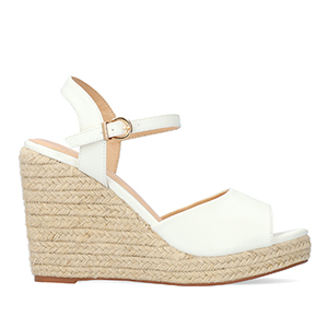 White soft fabric sandal with a jute wedge