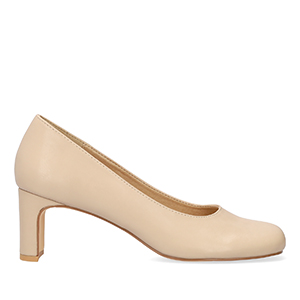 Heeled pumps in soft beige faux leather