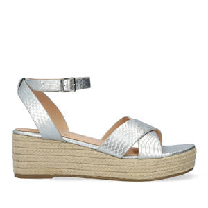 Silver sandals in soft coco material and jude wedge