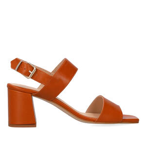 Heeled leather sandal in Camel colour 