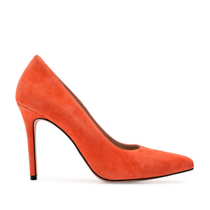 Heeled Shoes in Coral Suede