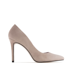 Heeled Shoes in Taupe Suede