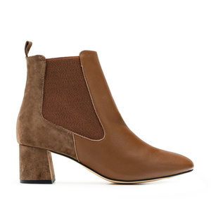 Chelsea Booties in Combined Brown Leather