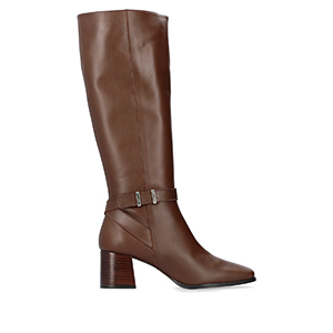 High boot in brown leather