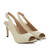 Peeptoe Pumps aus cremefarbenem Leder.