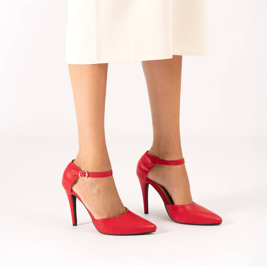 Red soft faux leather pumps 