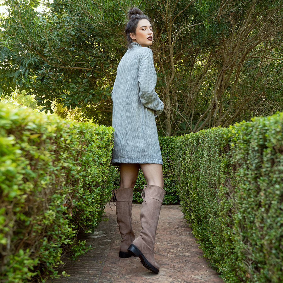 Knee-high boots in light brown faux suede 