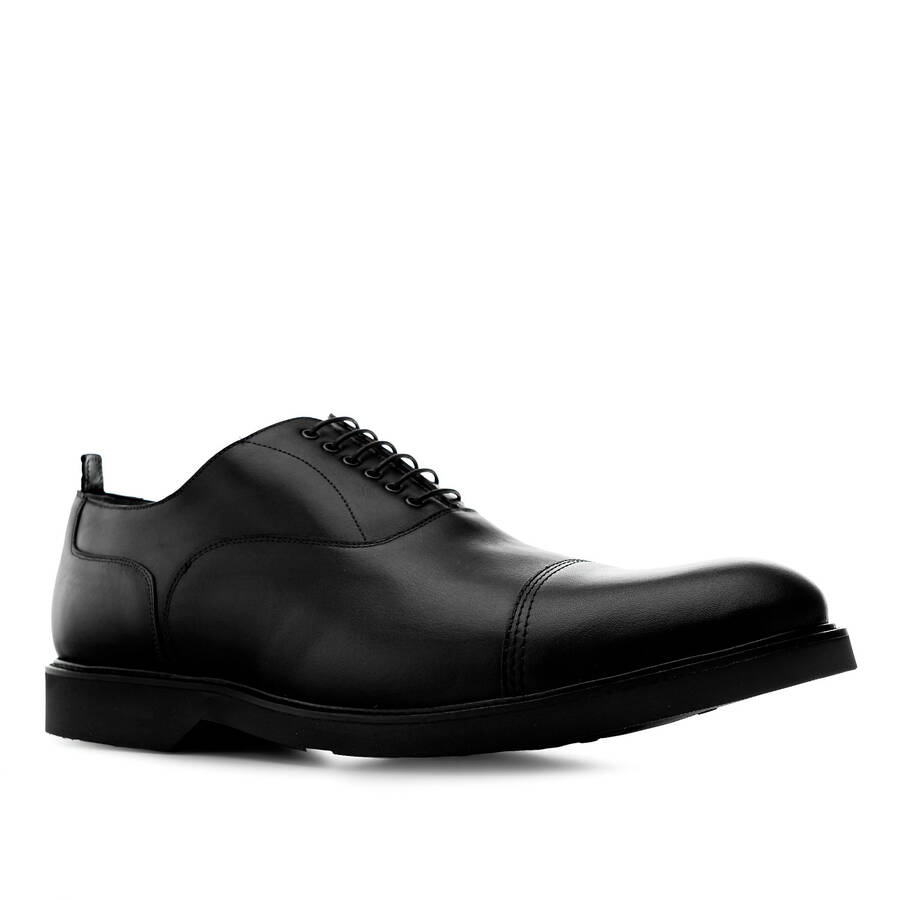 Oxford style Shoes in Black Leather 