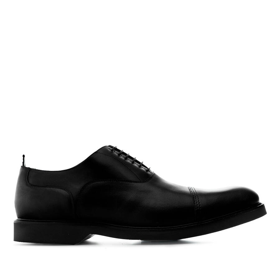 Oxford style Shoes in Black Leather 