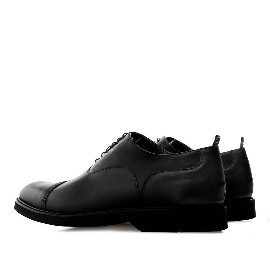 Oxford style Shoes in Black Leather 