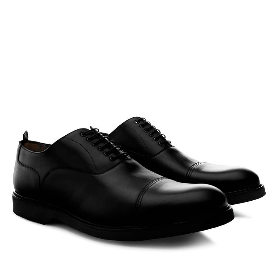 Oxford style Shoes in Black Leather 