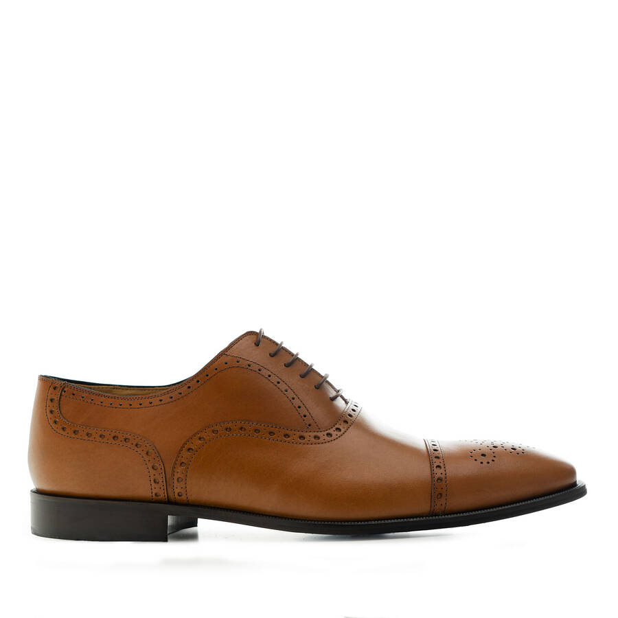 Oxford Shoes in Tan Leather 