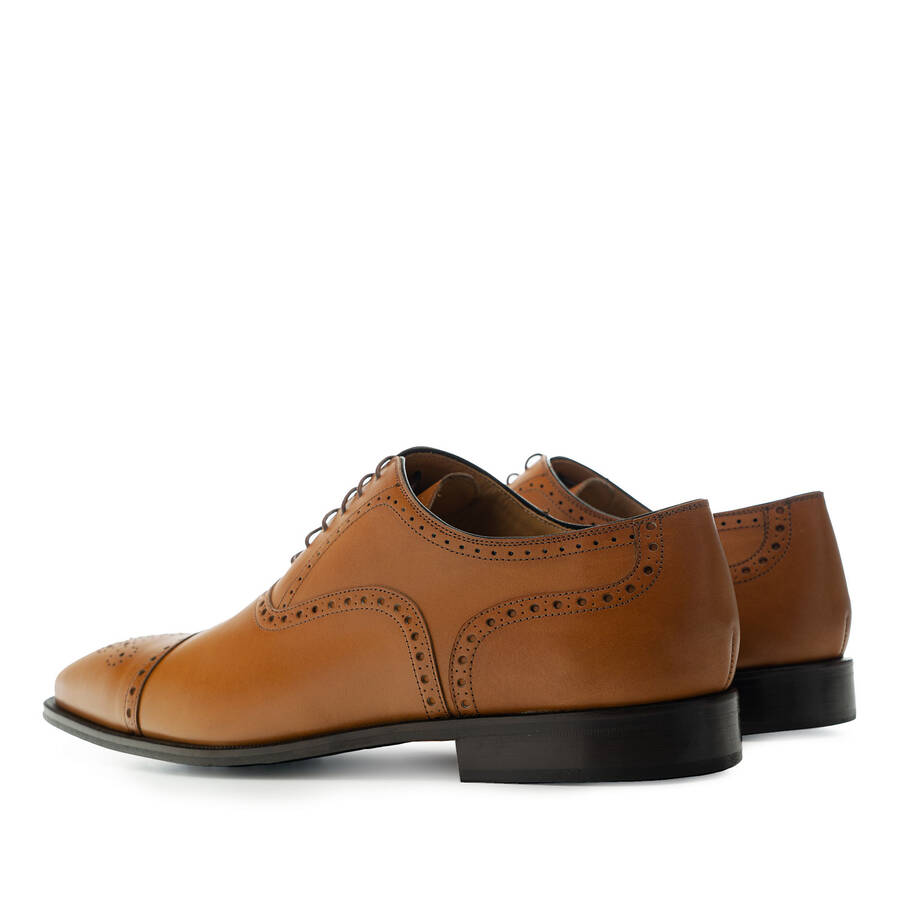 Oxford Shoes in Tan Leather 