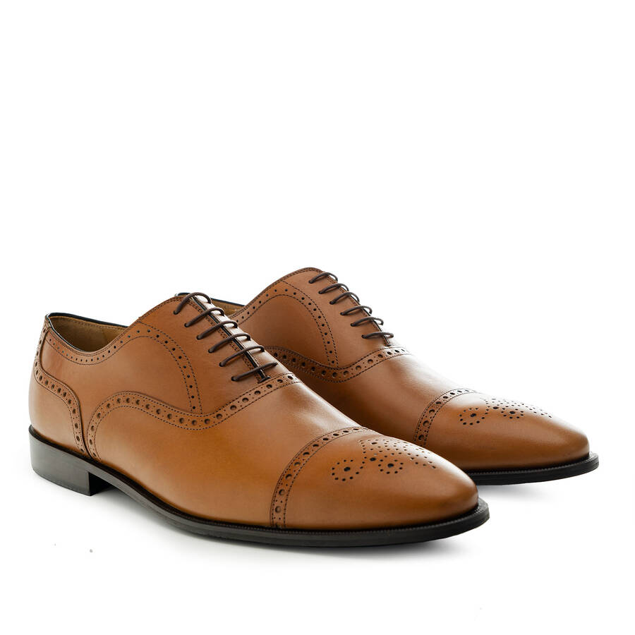 Oxford Shoes in Tan Leather 