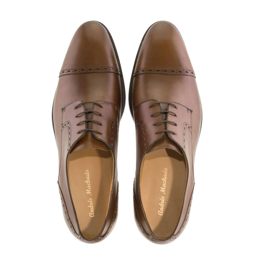 Men's Brogues in Mahogany coloured Leather 