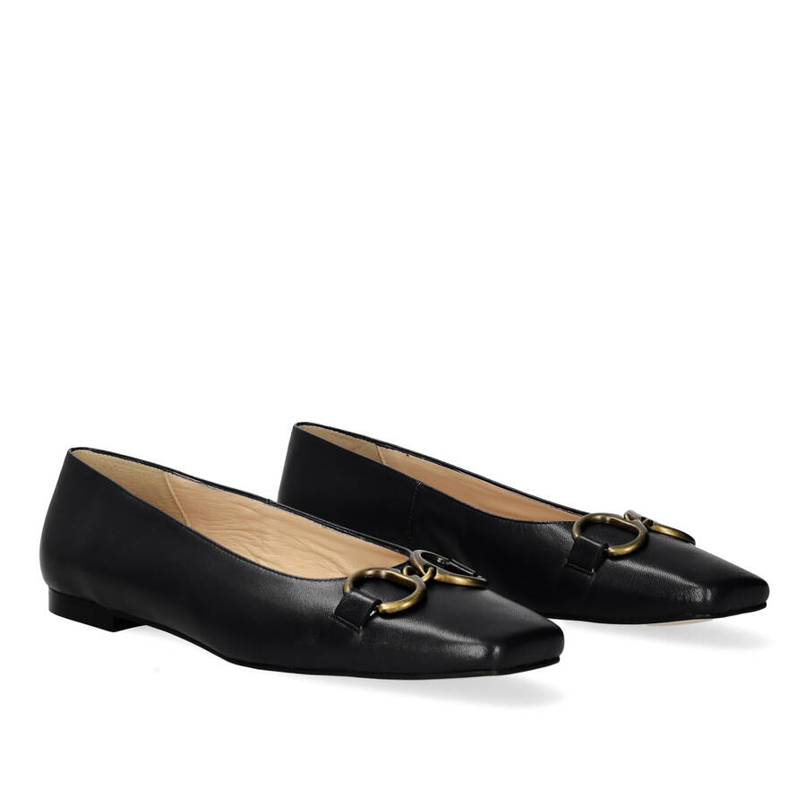 Square toe ballerina flats in black leather 