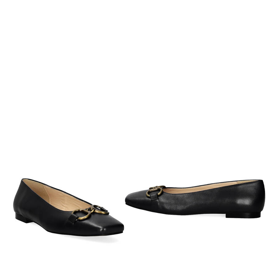 Square toe ballerina flats in black leather 