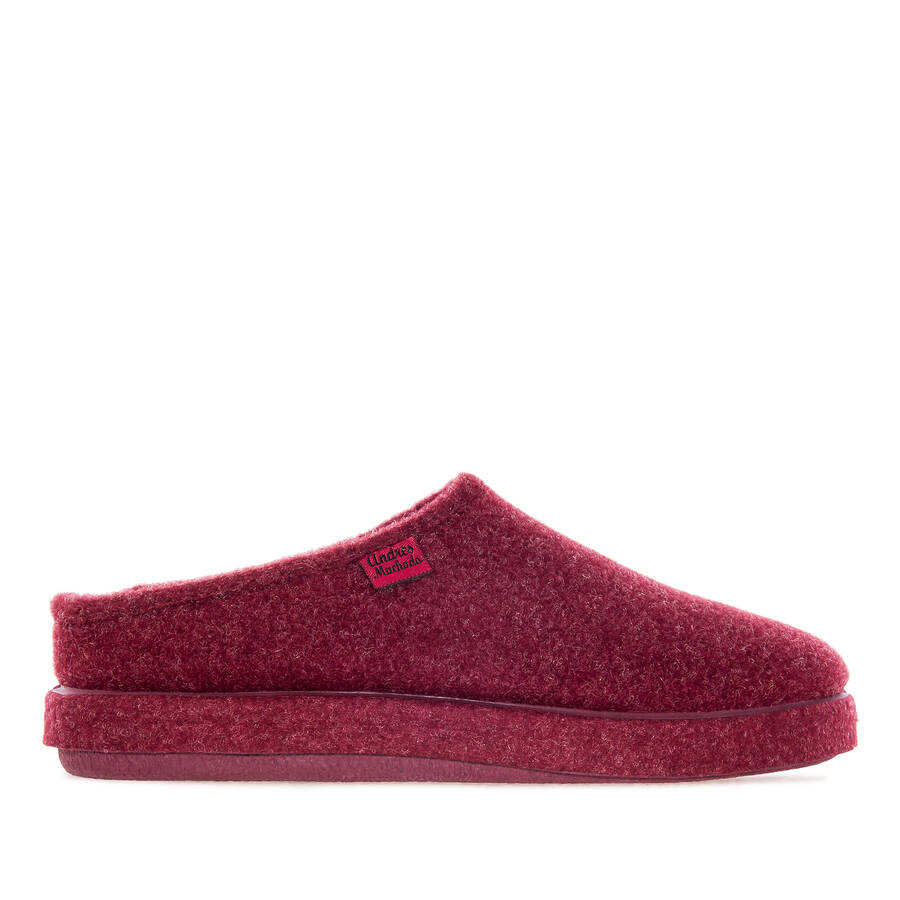 Very comfortable Burgundy Felt Slippers with footbed 