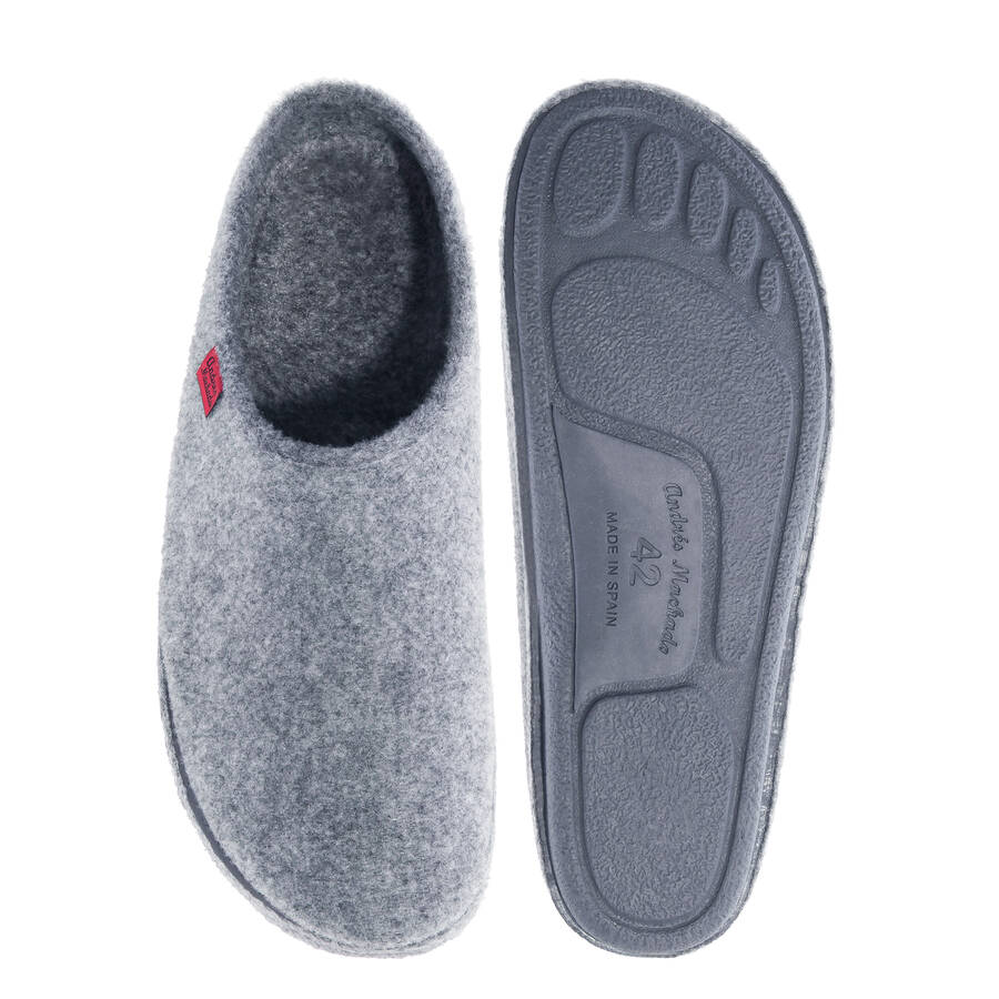 Very comfortable Grey Felt Slippers with footbed 