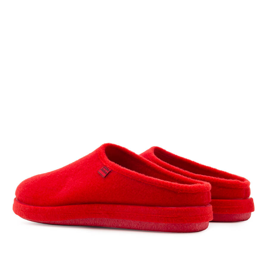 Very comfortable Red Felt Slippers with footbed 