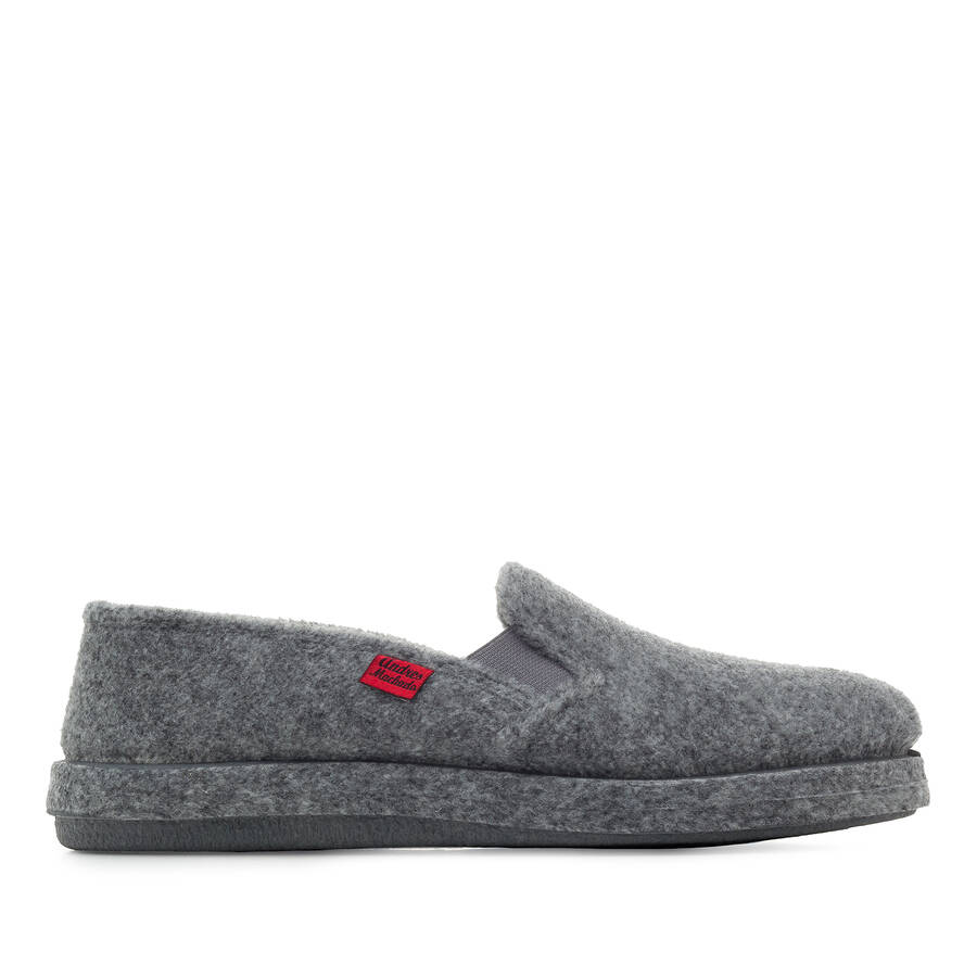 Grey Alpine Felt Closed-Back Slippers 