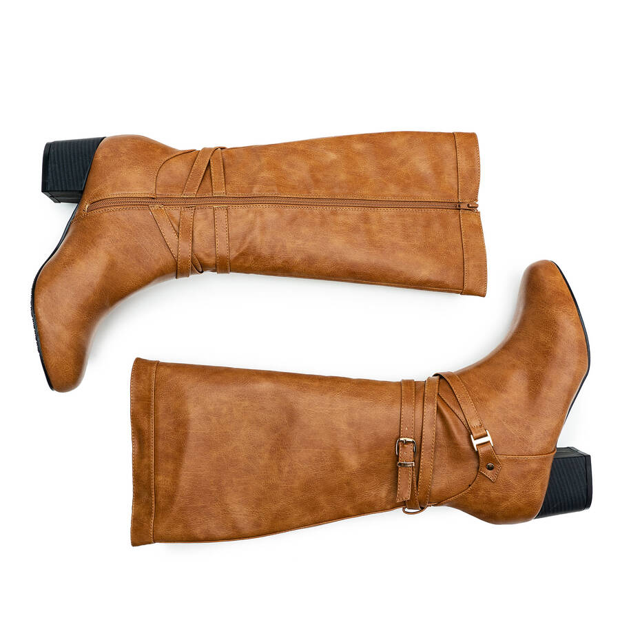 2-Buckled Boots in Camel Faux leather 