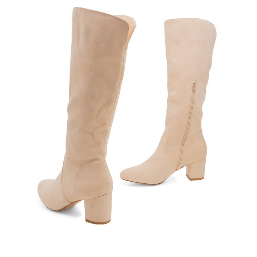 Heeled mid-calf boots in off-white faux suede 