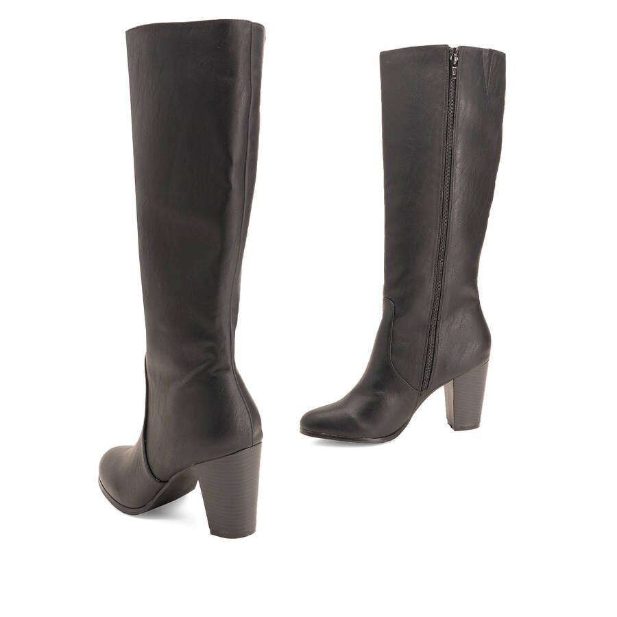 Heled mid-calf boots in black faux leather 