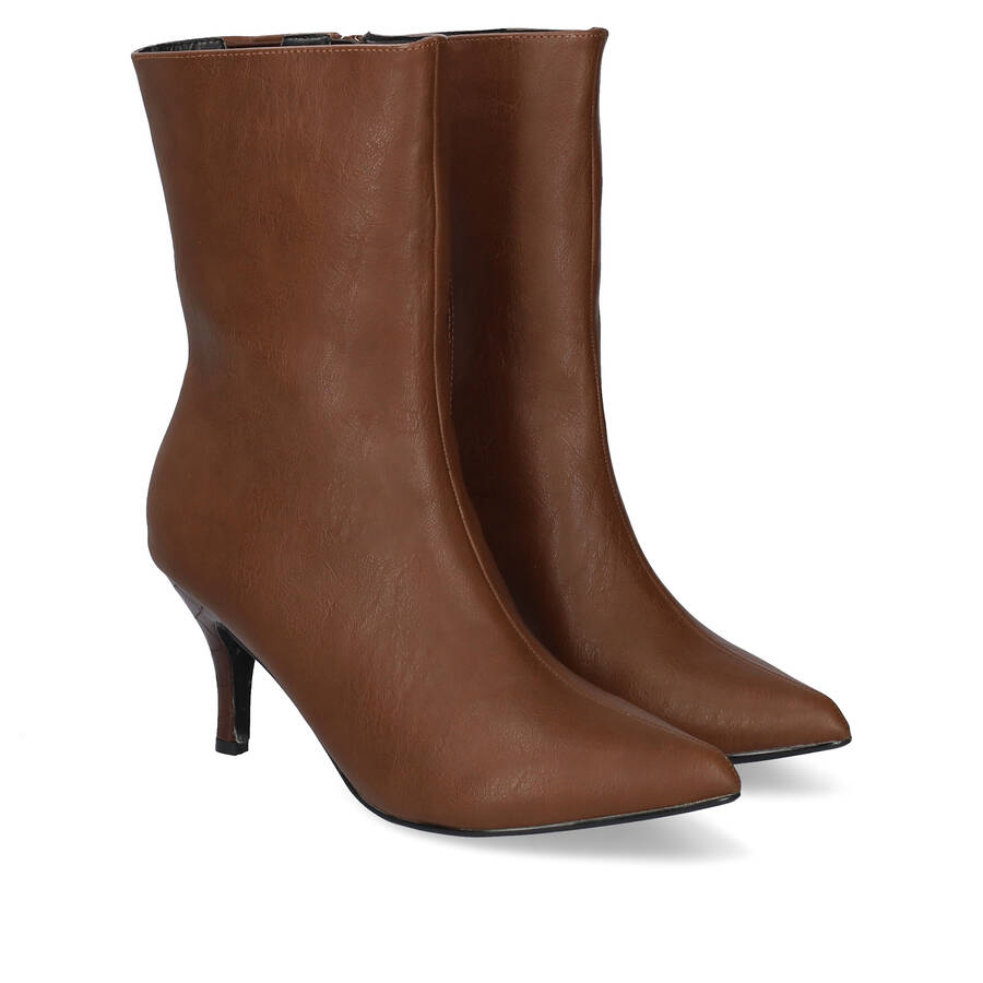 Pointed toed high-top booties in brown faux leather 