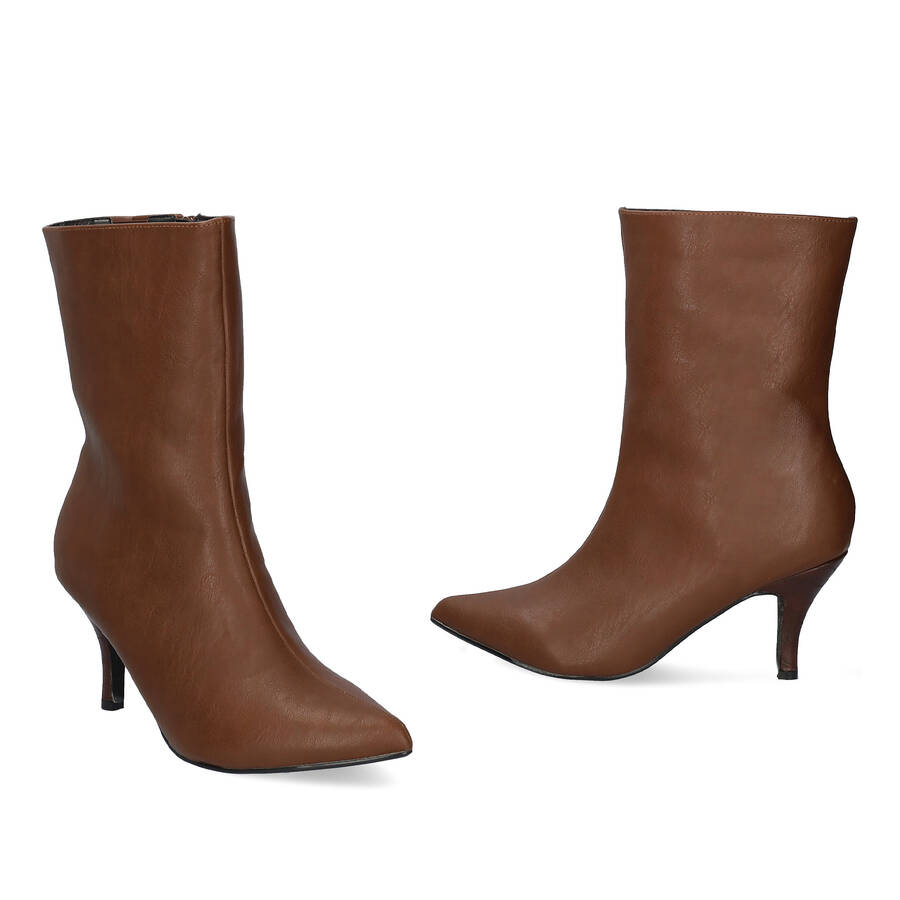 Pointed toed high-top booties in brown faux leather 