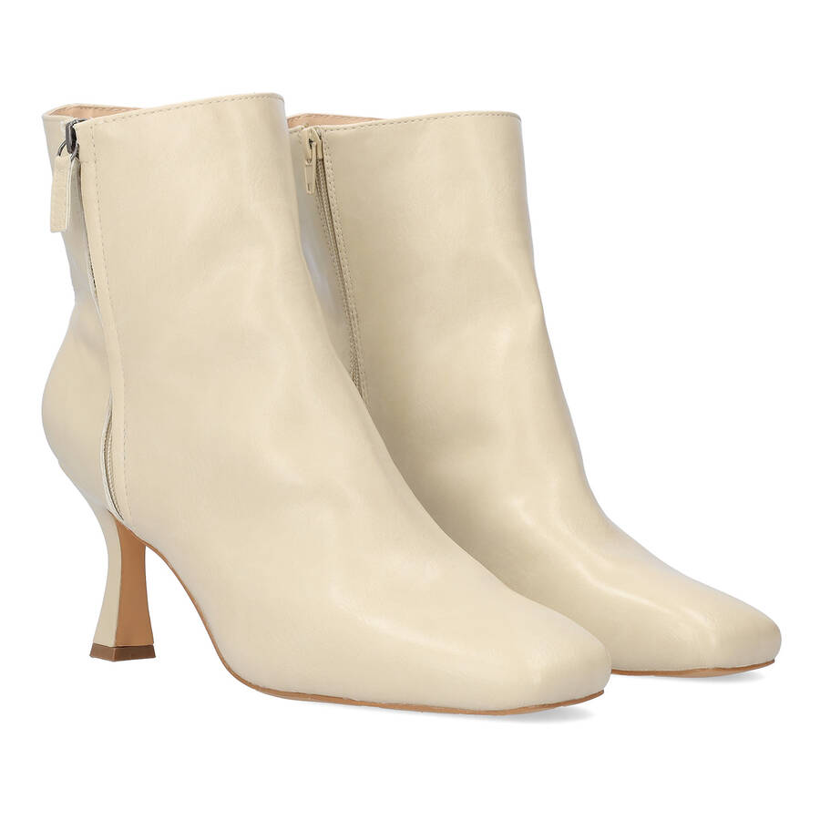 Mid-heel booties in ivory faux leather 