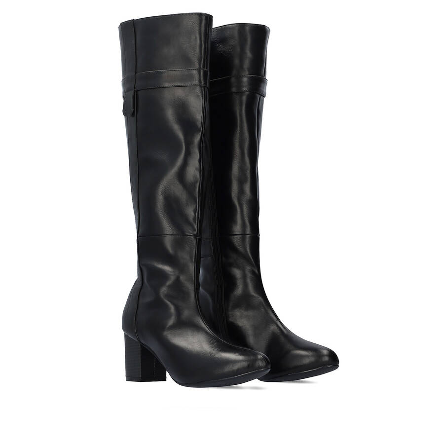 Heeled high-calf boots in black faux leather 