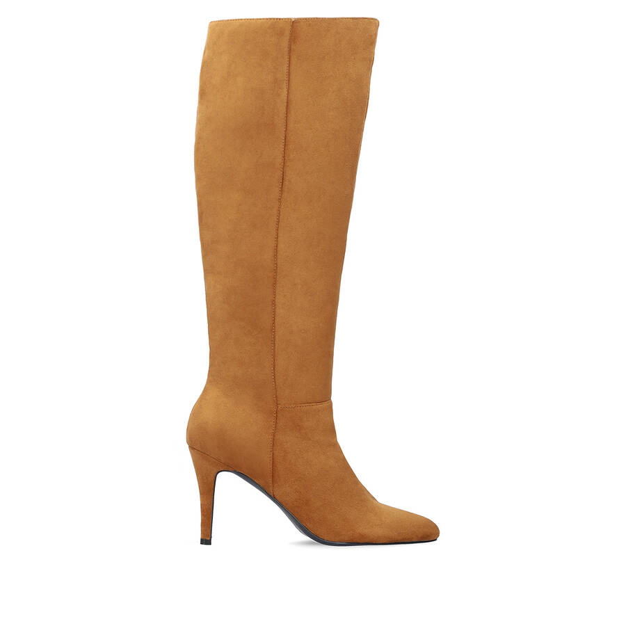 High-Calf boots in brown faux suede 