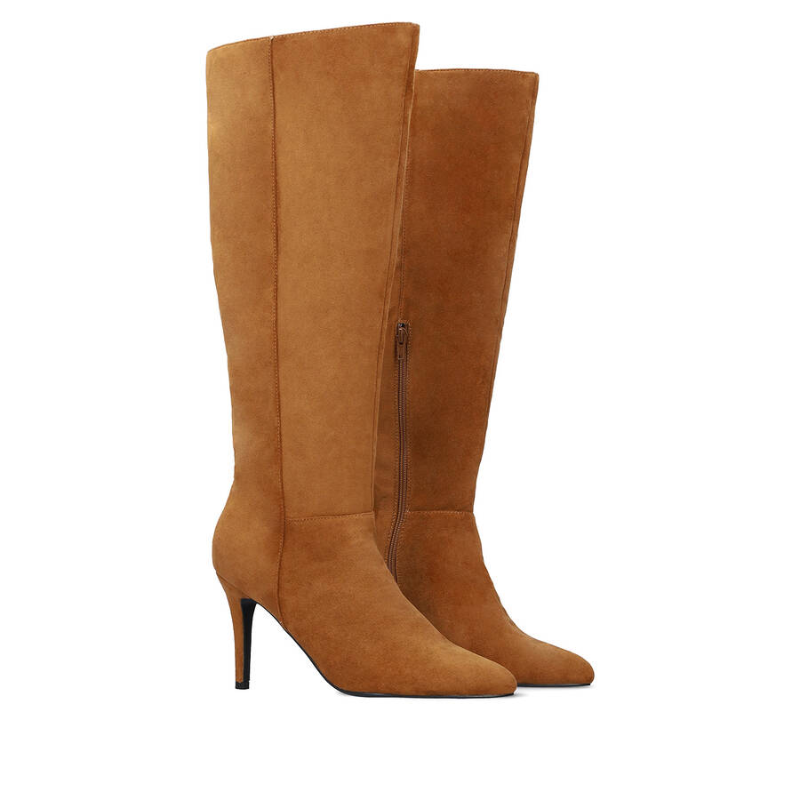 High-Calf boots in brown faux suede 