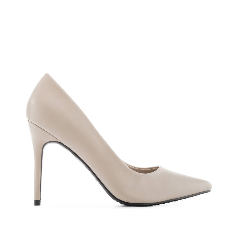 Stilettos in Cream faux Leather 