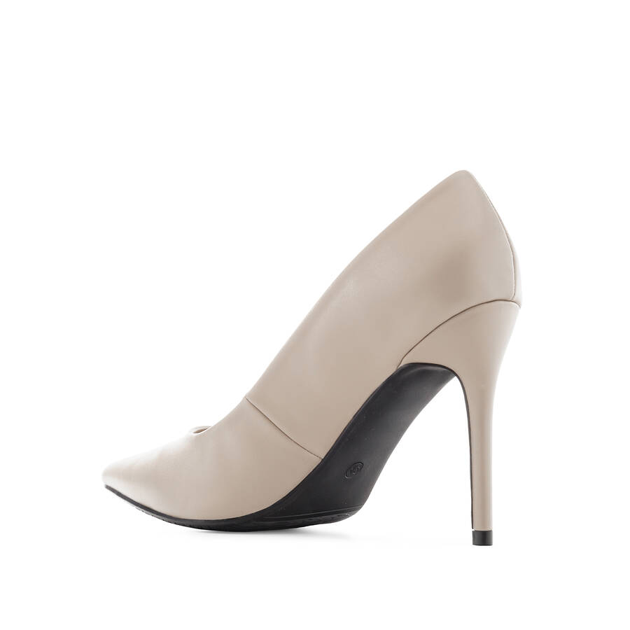 Stilettos in Cream faux Leather 