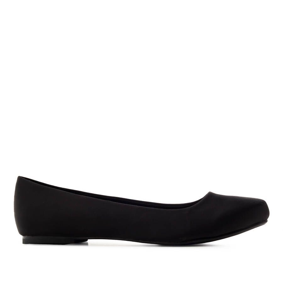 Grandes ballerines en Satin en Noir 