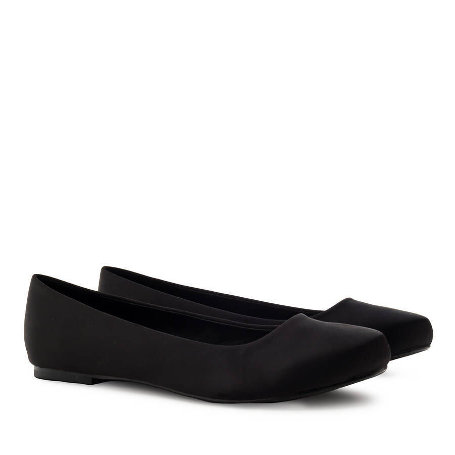 Grandes ballerines en Satin en Noir 