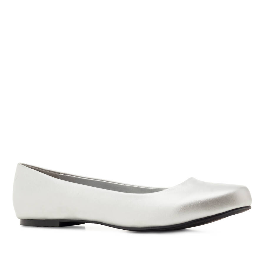 Grandes ballerines aspect Cuir Souple en Argent. 