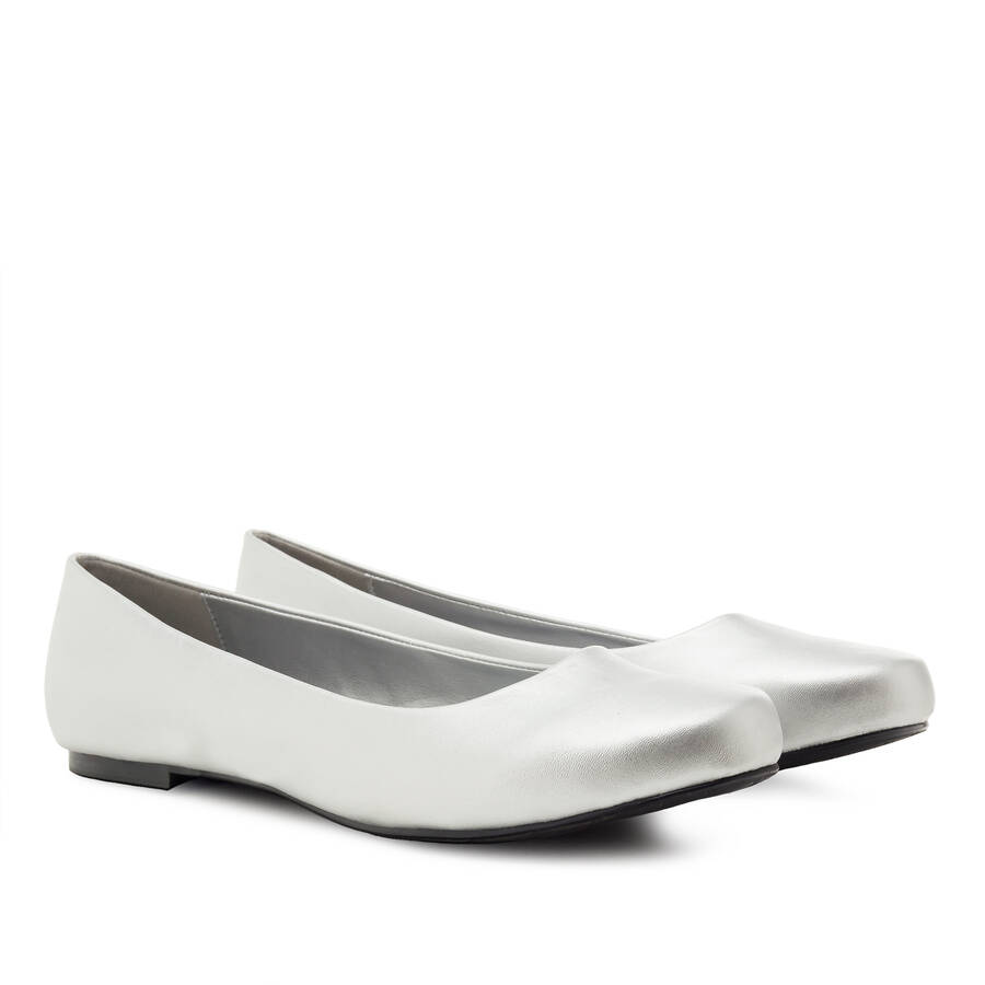 Grandes ballerines aspect Cuir Souple en Argent. 