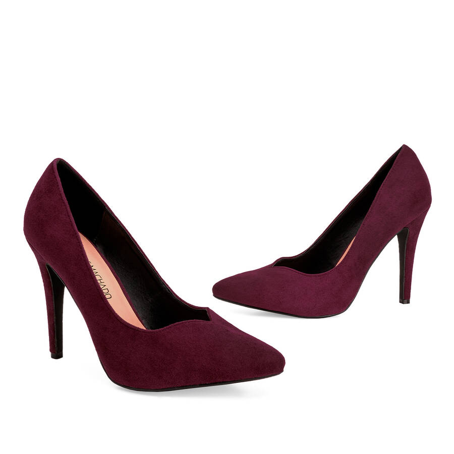 Heeled shoes in bordeaux faux suede 