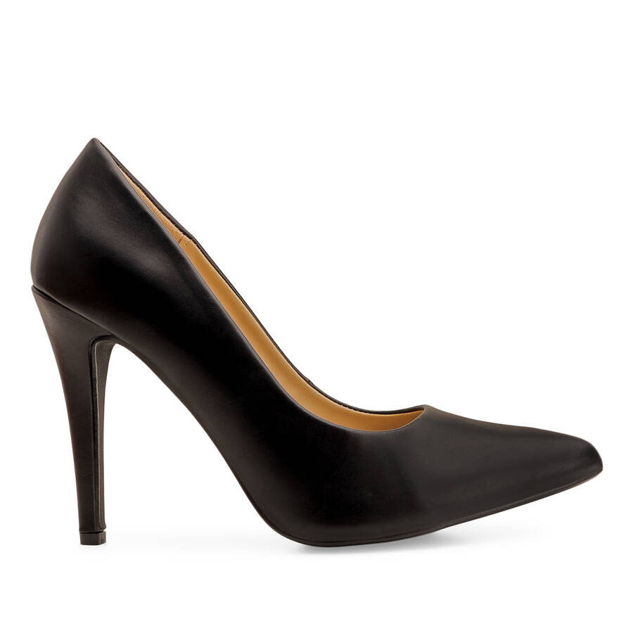 Heeled shoes in black faux leather 