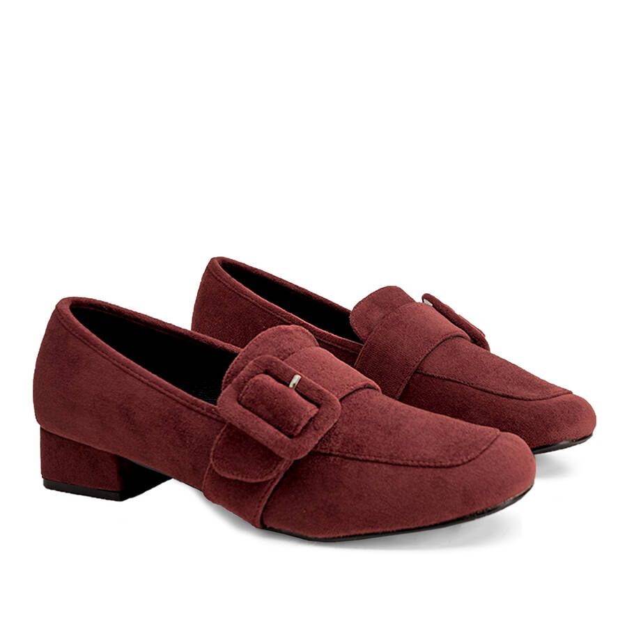 Moccasins in bordeaux faux suede and buckle detail 