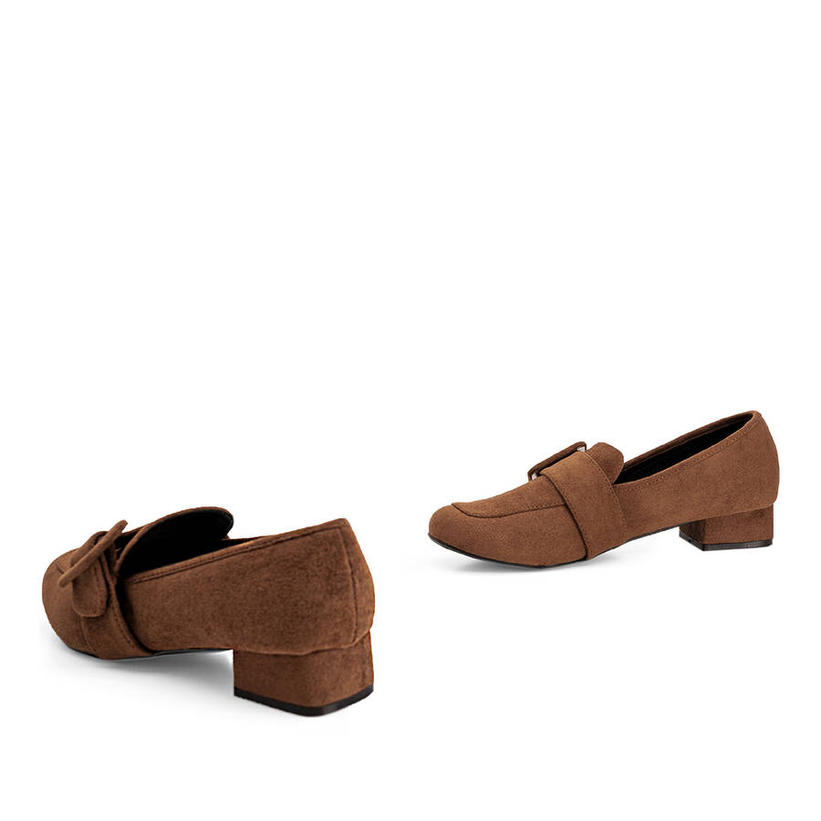 Moccasins in brown faux suede and buckle detail 