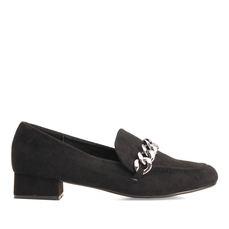 Moccasins in black faux suede with chain link detail 