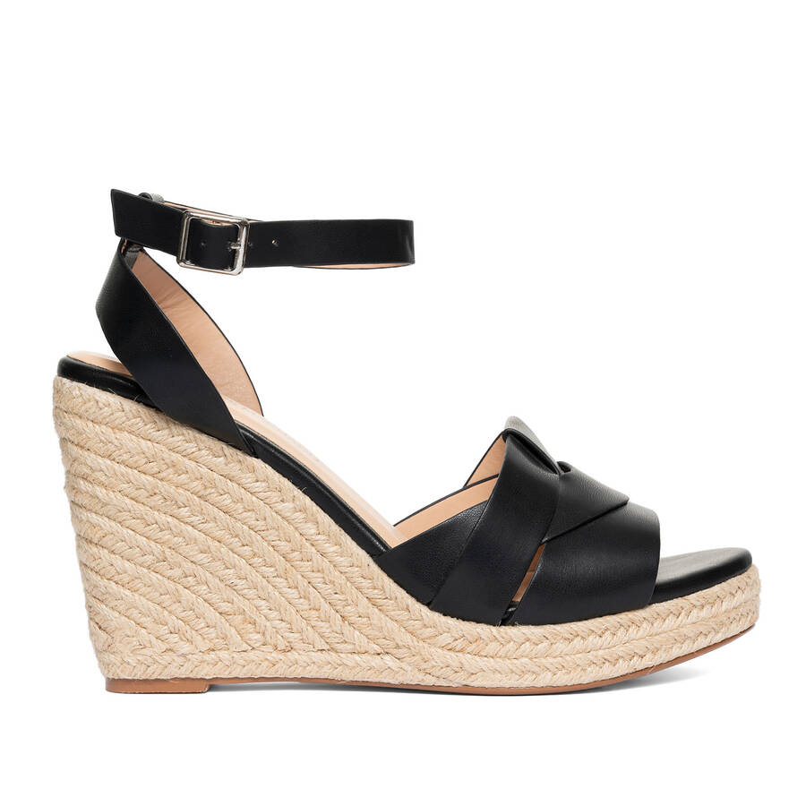 Black faux leather espadrilles with jute wedge 